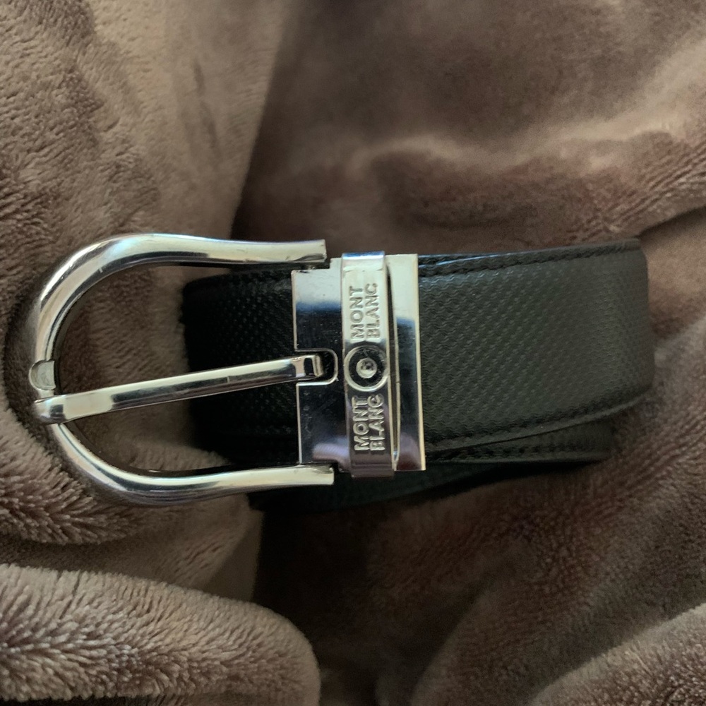 Mont Blanc Horseshoe Leather Reversible Belt Black 46 inches